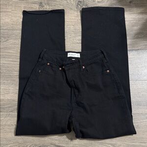 Abercrombie High Rise 90’s Relaxed Black Denim (Curve Love)